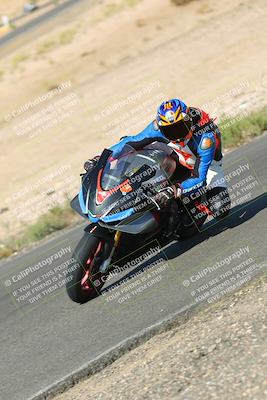 media/Oct-16-2022-TrackXperience (Sun) [[236a00b5b6]]/Group 3/session 2 turn 11/